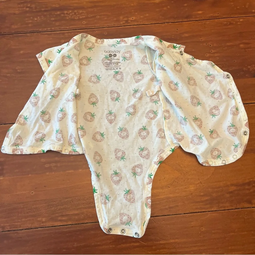 Babysoy Size 0-3 Months Strawberry Print Short Sleeve Bodysuit